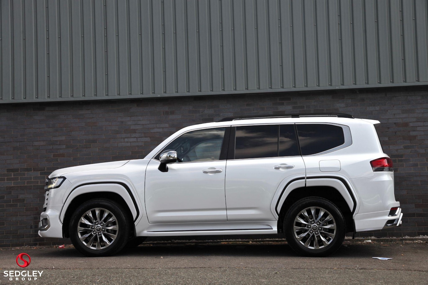 Used Toyota Land Cruiser 2024 for sale - 76388966: Photo 2