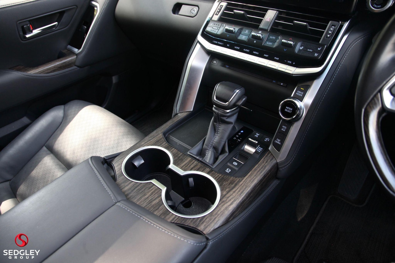 Used Toyota Land Cruiser 2024 for sale - 76388966: Photo 36