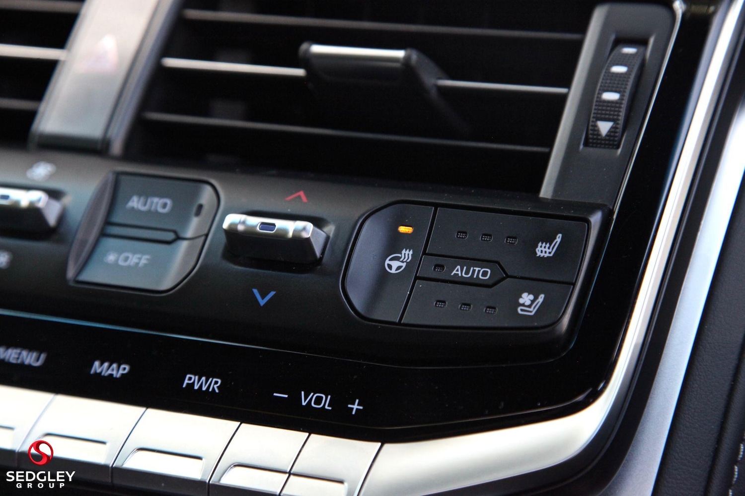 Used Toyota Land Cruiser 2024 for sale - 76388966: Photo 44