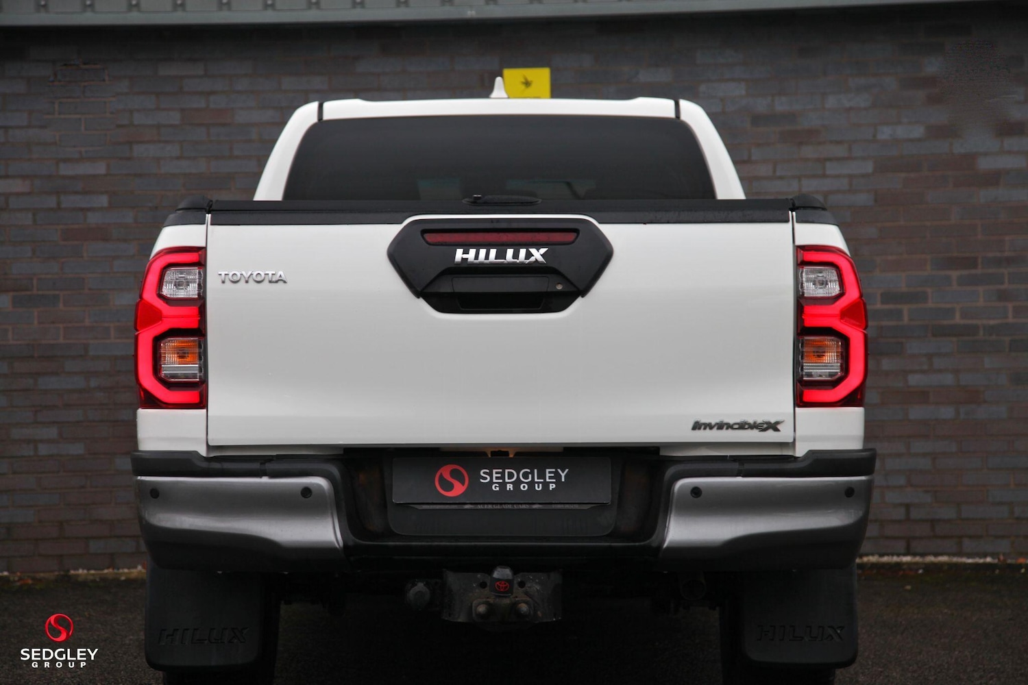 Used Toyota Hilux 2023 for sale - 77131322: Photo 10