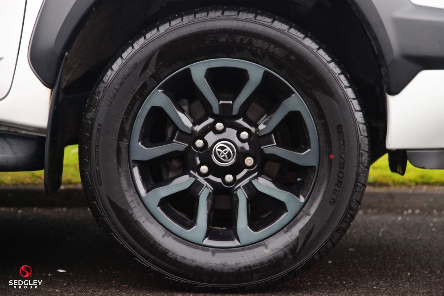 Used Toyota Hilux 2023 for sale - 77131322: Photo 18