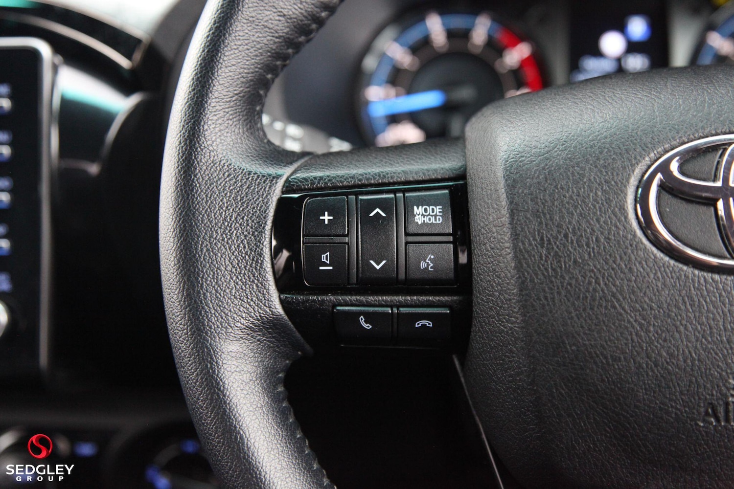 Used Toyota Hilux 2023 for sale - 77131322: Photo 26