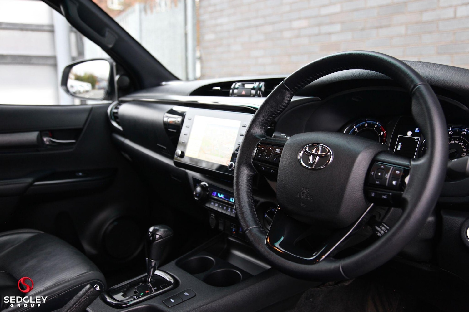 Used Toyota Hilux 2023 for sale - 77131322: Photo 3