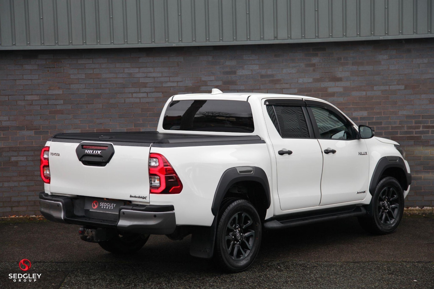 Used Toyota Hilux 2023 for sale - 77131322: Photo 5