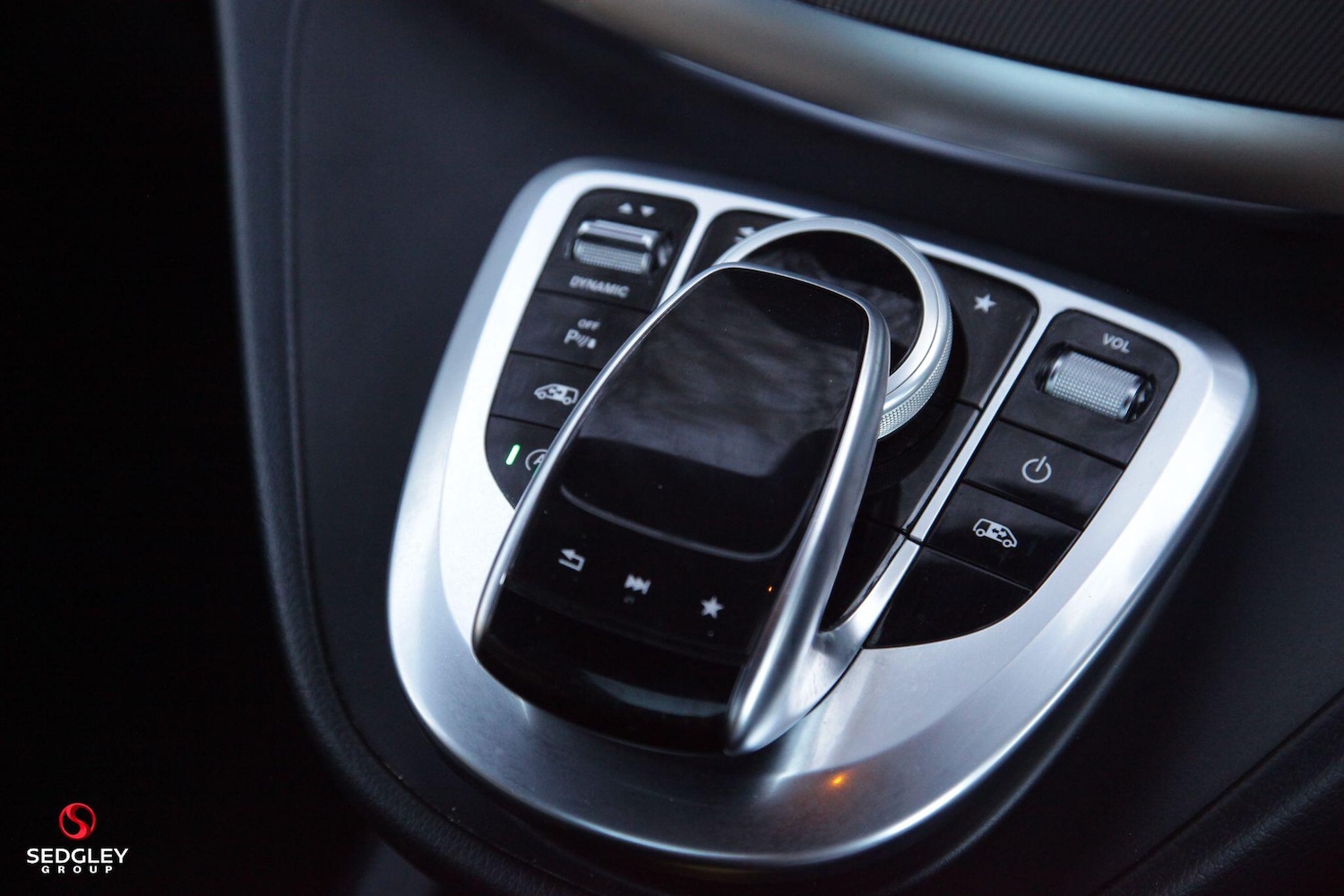 Used Mercedes-Benz V-Class 2017 for sale - 76898695: Photo 27