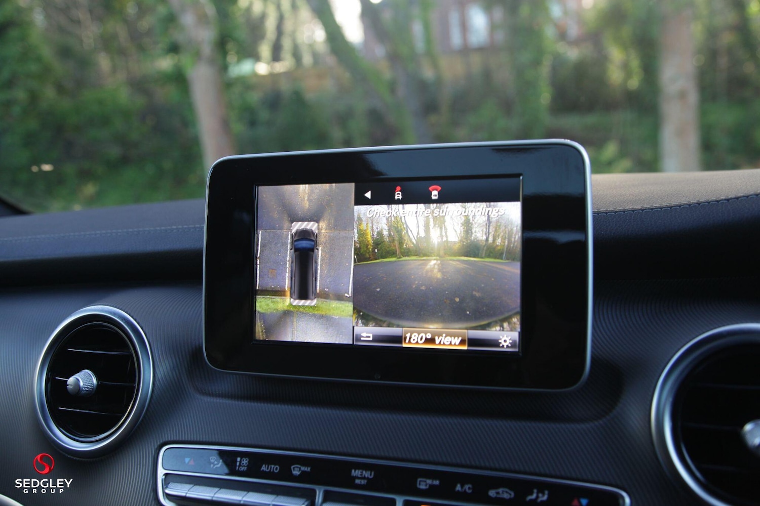 Used Mercedes-Benz V-Class 2017 for sale - 76898695: Photo 31