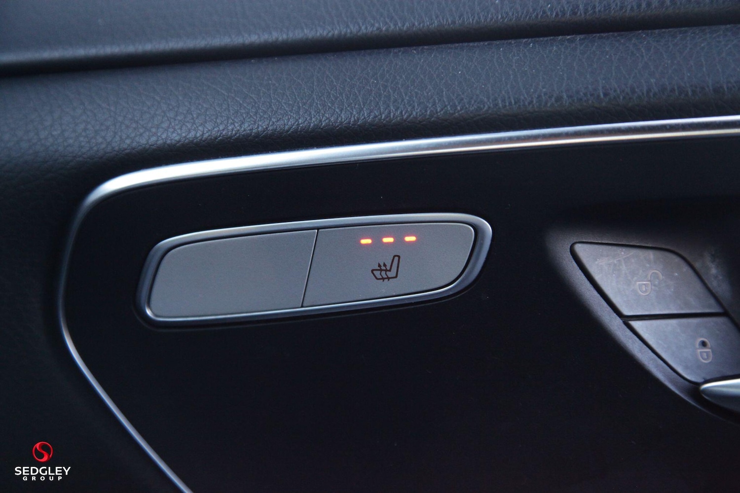 Used Mercedes-Benz V-Class 2017 for sale - 76898695: Photo 35