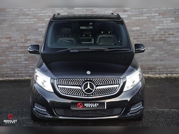 Used Mercedes-Benz V-Class 2017 for sale - 76898695: Photo