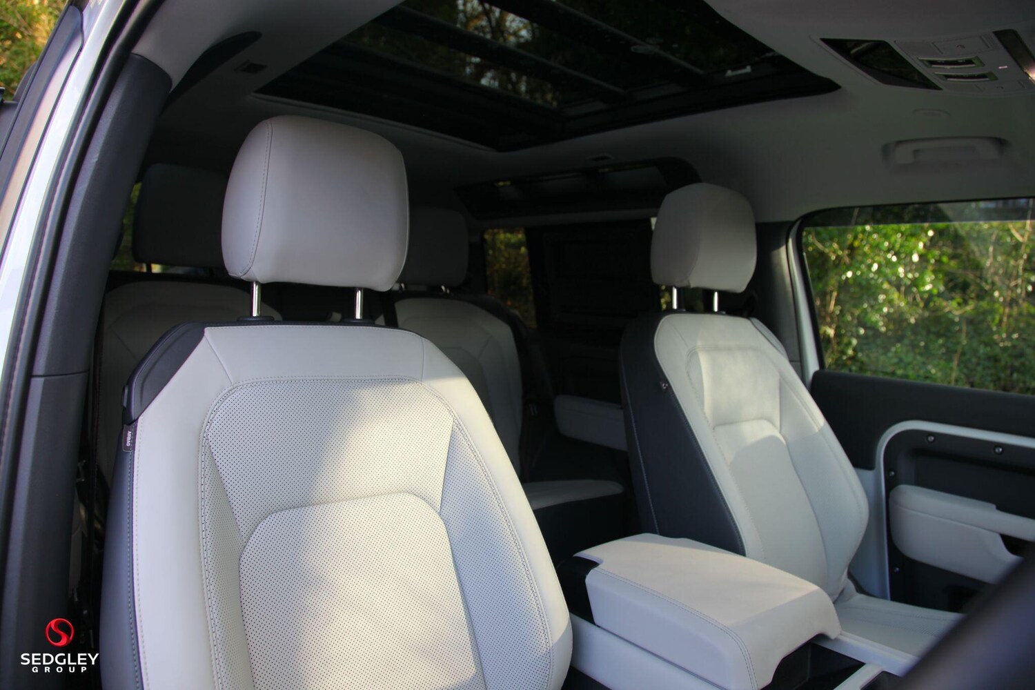 Used Land Rover Defender 2025 for sale - 77854209: Photo 19