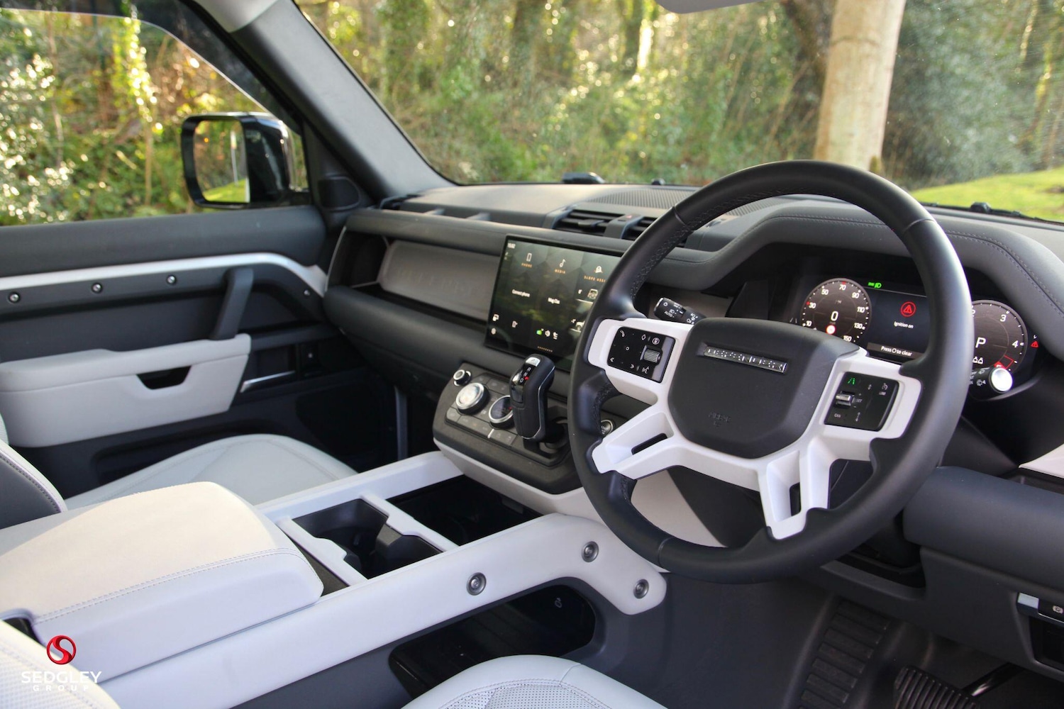 Used Land Rover Defender 2025 for sale - 77854209: Photo 2