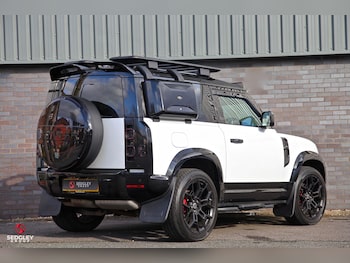 Used Land Rover Defender 90 2025 for sale - 77854209: Photo