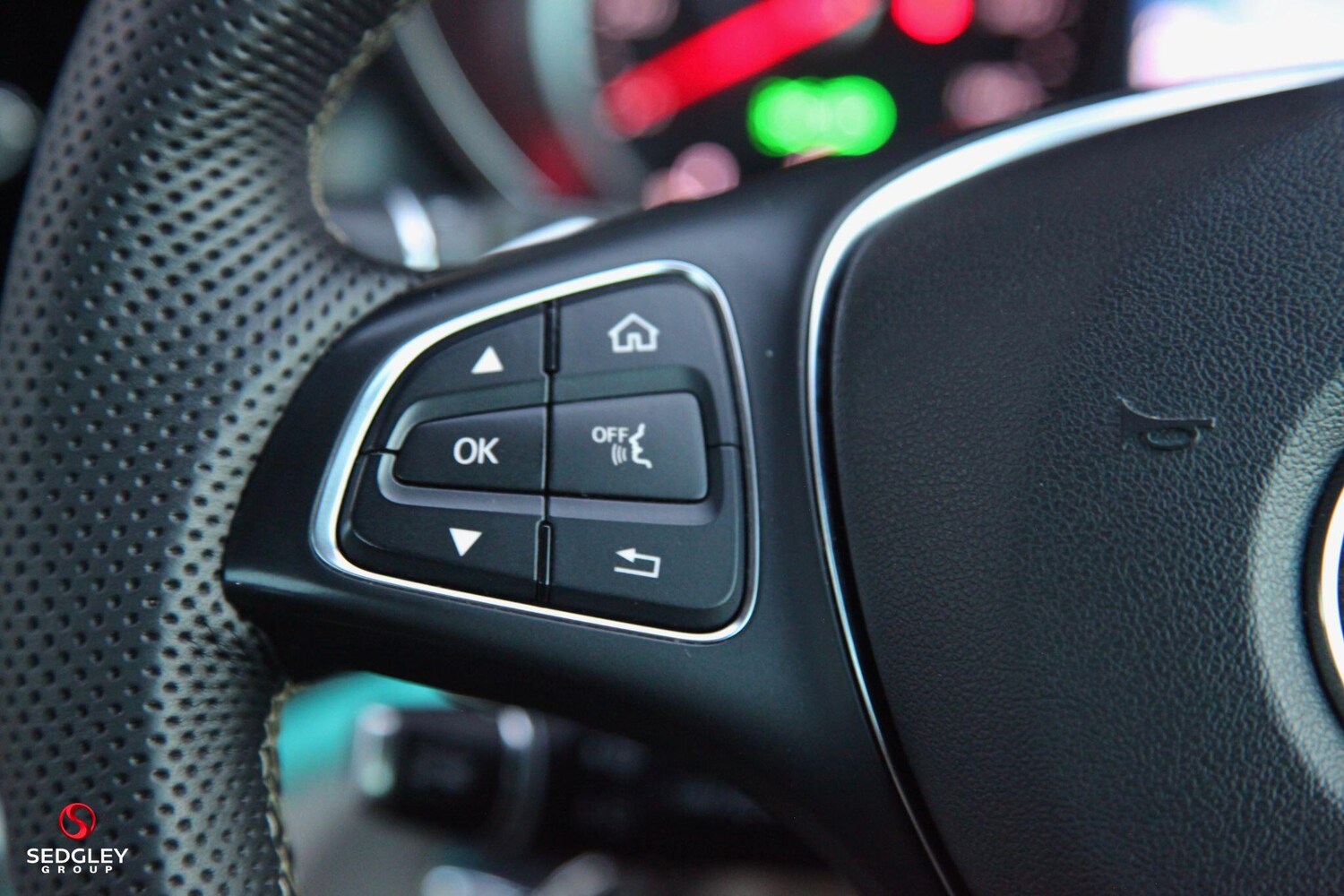 Used Mercedes-Benz V-Class for sale - 77808611: Photo 24