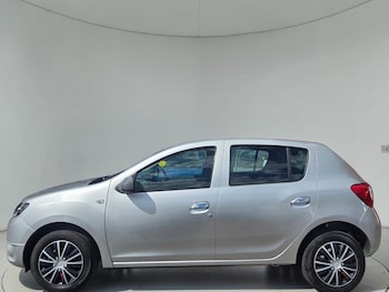 Used Dacia Sandero 2013 for sale - 78596677: Photo