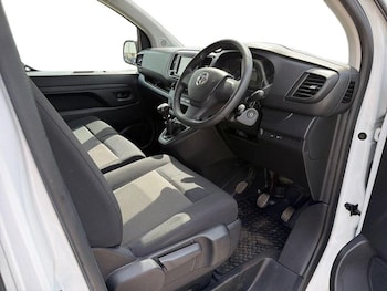 Used Vauxhall Vivaro 2023 for sale - 77834339: Photo