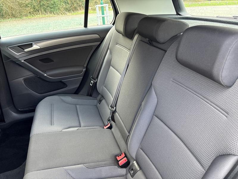 Used Volkswagen Golf 2018 for sale - 77770590: Photo 27