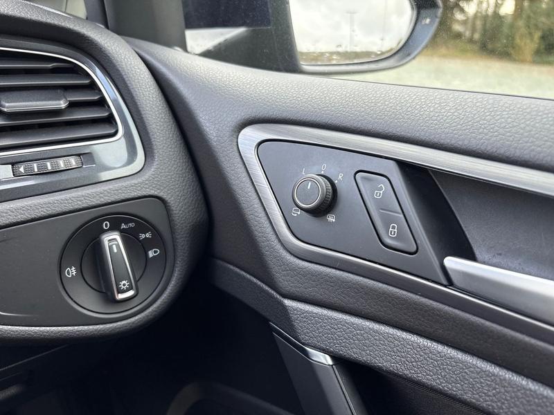 Used Volkswagen Golf 2018 for sale - 77770590: Photo 29