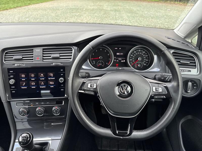 Used Volkswagen Golf 2018 for sale - 77770590: Photo 32