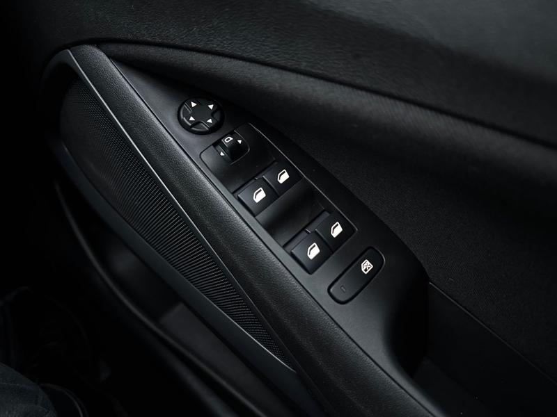 Used Vauxhall Crossland 2024 for sale - 77770504: Photo 17