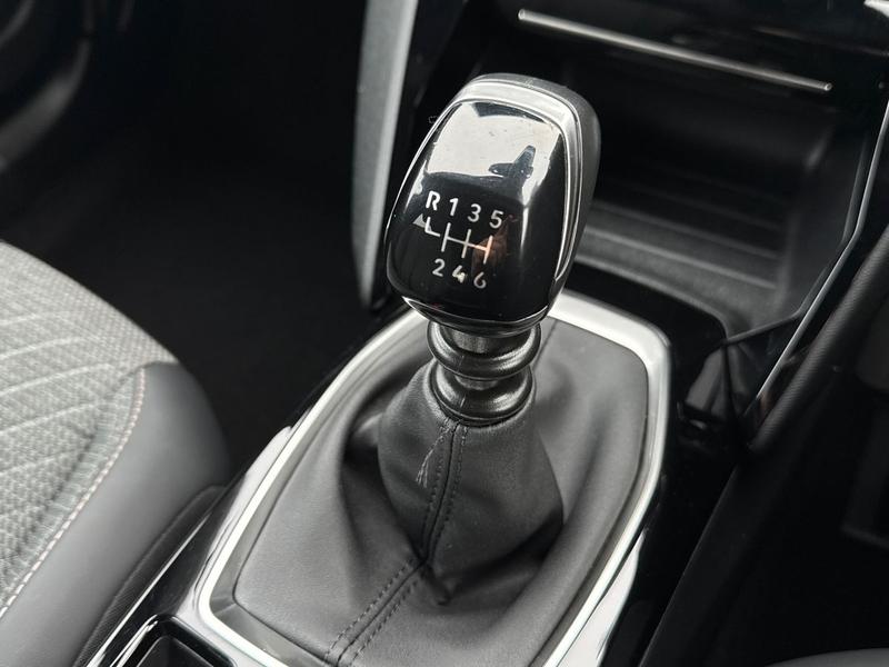 Used Peugeot 2008 2023 for sale - 77770621: Photo 15