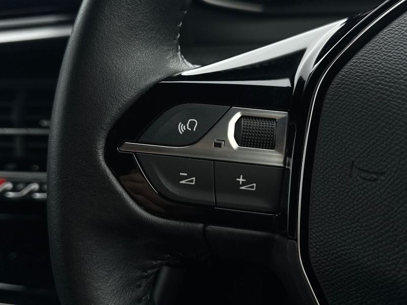 Used Peugeot 2008 2023 for sale - 77770621: Photo 22