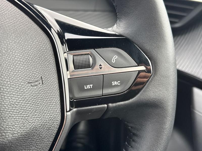 Used Peugeot 2008 2023 for sale - 77770621: Photo 23