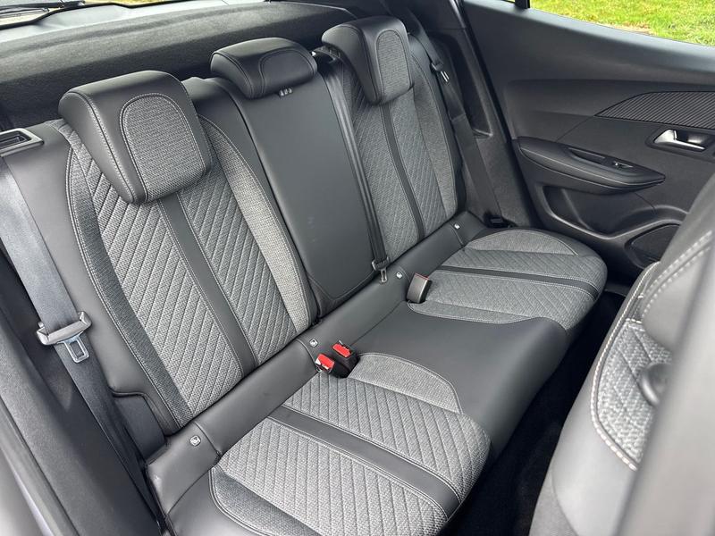 Used Peugeot 2008 2023 for sale - 77770621: Photo 26