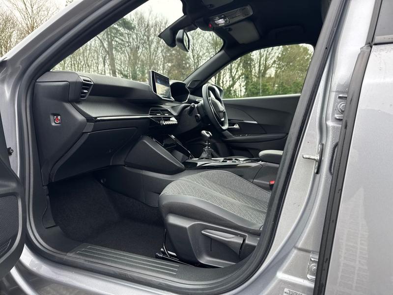 Used Peugeot 2008 2023 for sale - 77770621: Photo 30