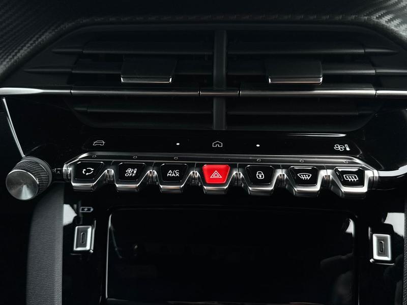 Used Peugeot 2008 2023 for sale - 77770621: Photo 32