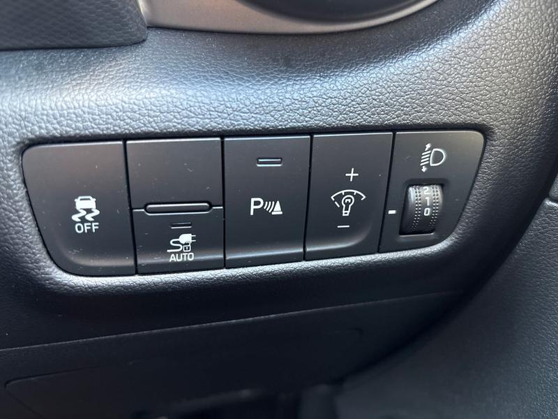 Used Hyundai KONA 2022 for sale - 77770559: Photo 32