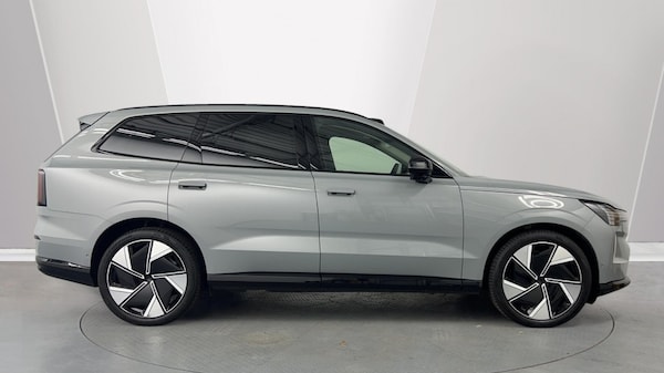 Used Volvo EX90 2025 for sale - 76018257: Photo 3
