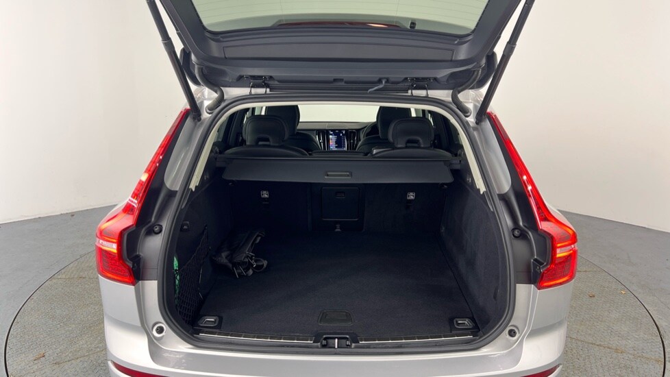 Used Volvo XC60 2025 for sale - 77261608: Photo 13