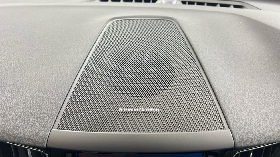 Used Volvo XC60 2025 for sale - 77261608: Photo 25