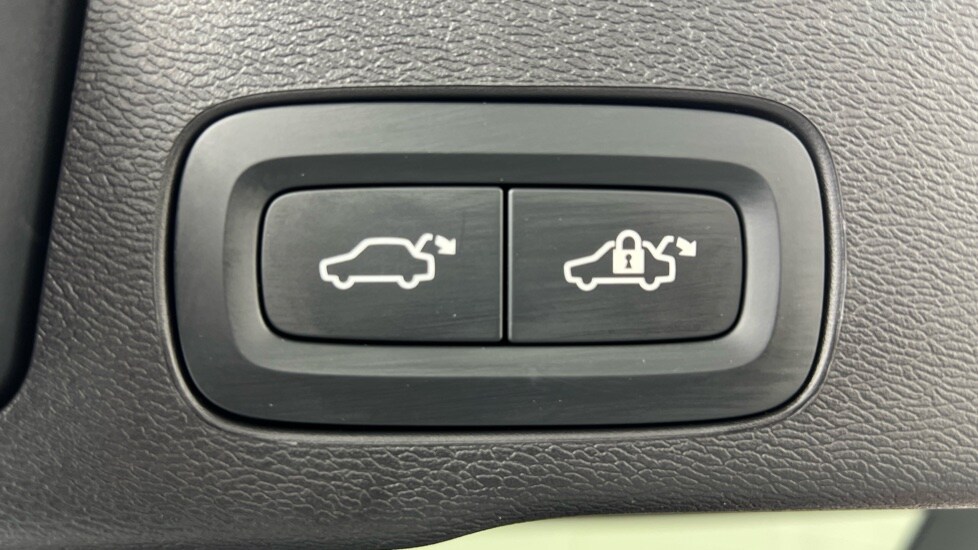 Used Volvo XC60 2025 for sale - 77261608: Photo 34