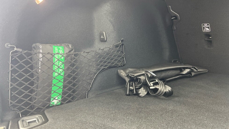 Used Volvo XC60 2025 for sale - 77261608: Photo 35