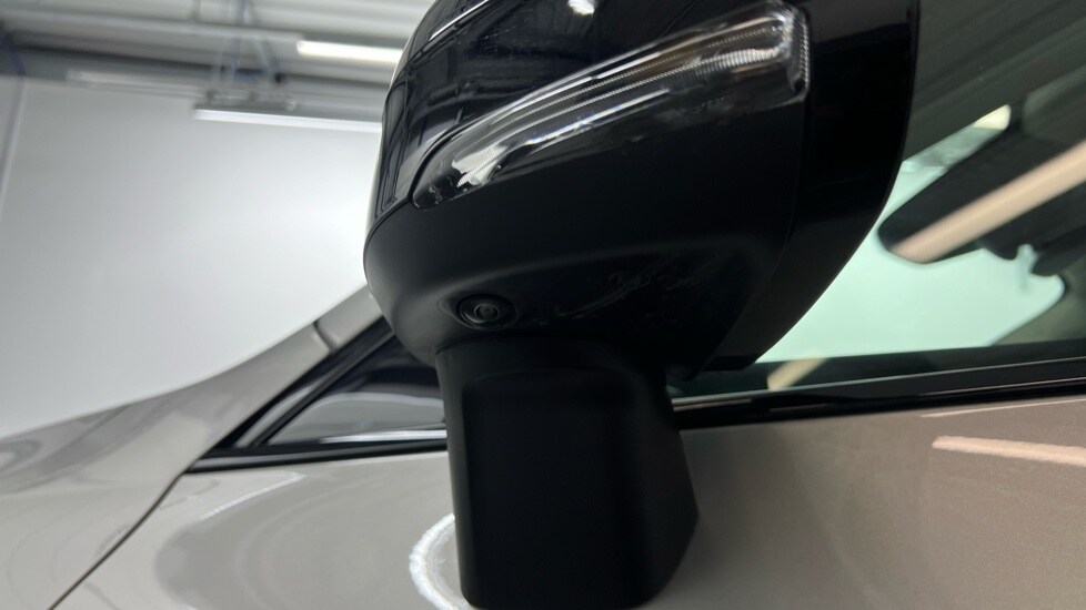 Used Volvo XC60 2025 for sale - 77261608: Photo 43