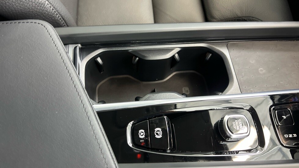 Used Volvo XC60 2025 for sale - 77261608: Photo 50