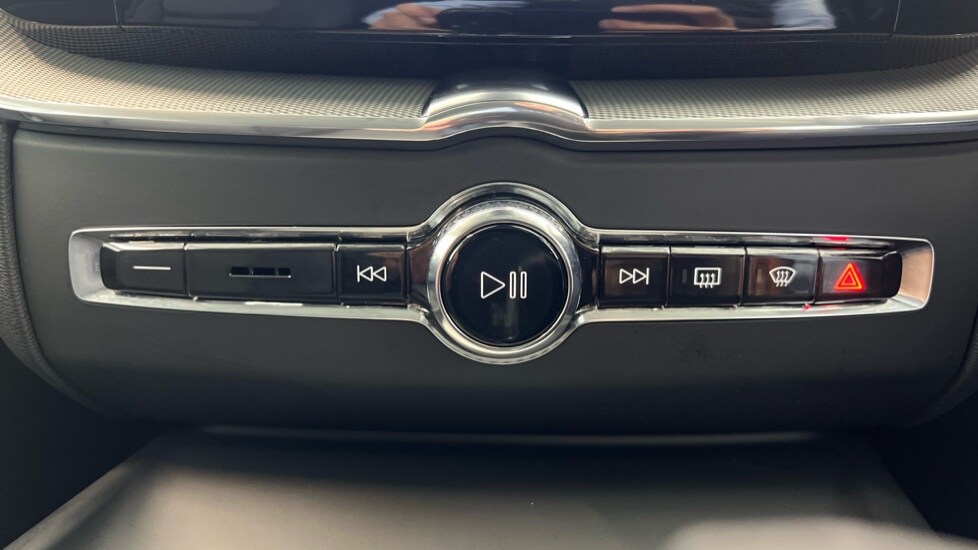 Used Volvo XC60 2025 for sale - 77261608: Photo 53