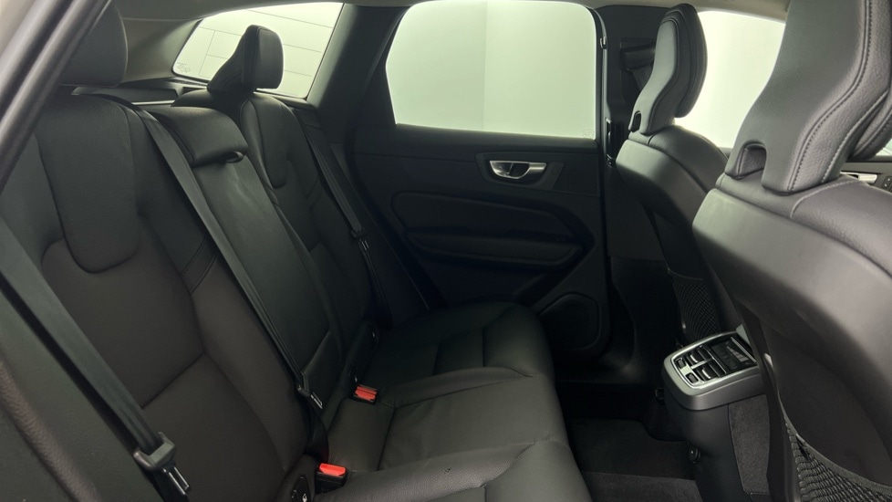 Used Volvo XC60 2025 for sale - 77261608: Photo 6