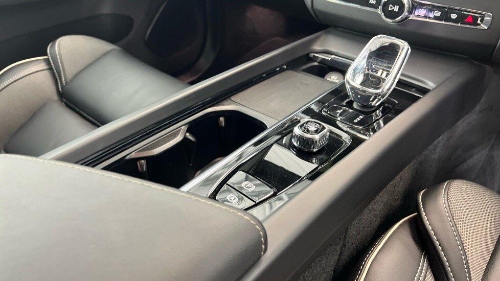 Used Volvo XC60 2023 for sale - 77560653: Photo 24