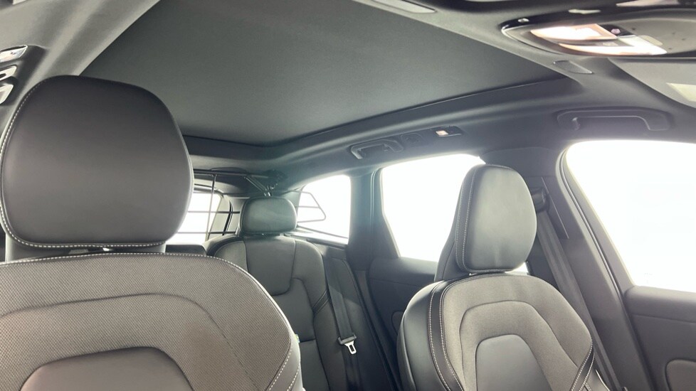 Used Volvo XC60 2023 for sale - 77560653: Photo 30