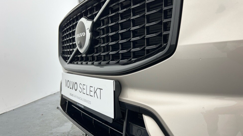 Used Volvo XC60 2023 for sale - 77560653: Photo 48