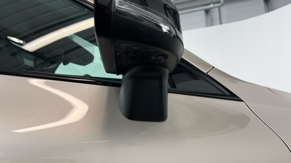 Used Volvo XC60 2023 for sale - 77560653: Photo 49