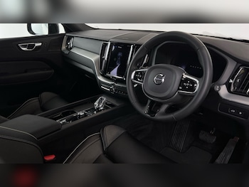 Used Volvo XC60 2023 for sale - 77560653: Photo