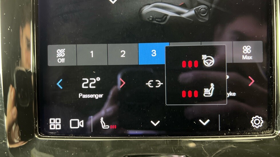 Used Volvo XC60 2023 for sale - 77560653: Photo 60