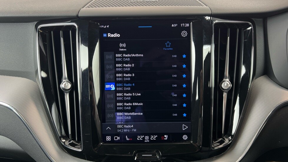 Used Volvo XC60 2023 for sale - 77560653: Photo 61