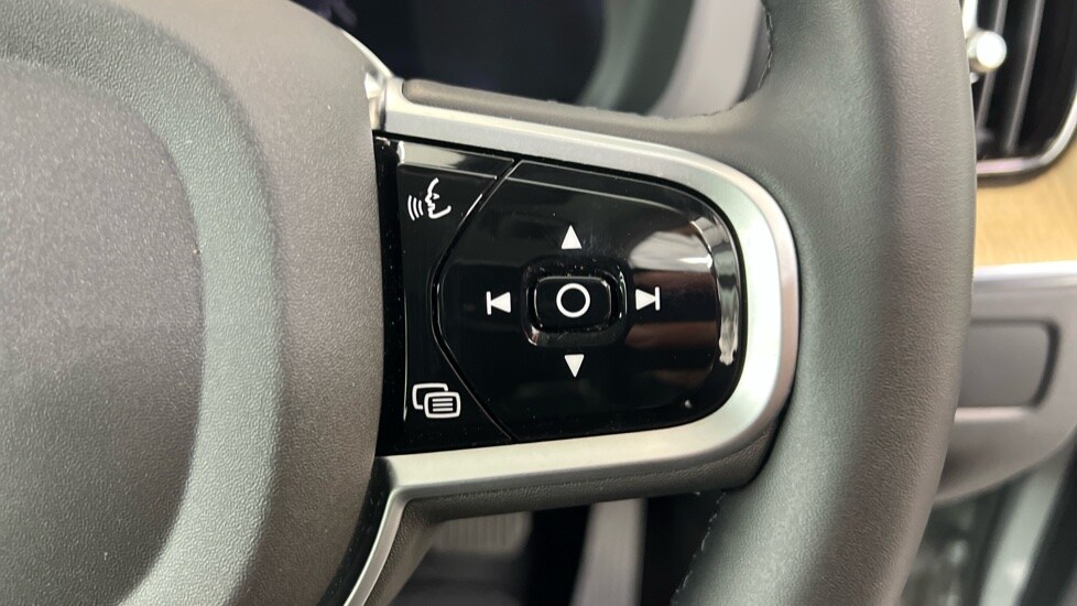 Used Volvo XC60 2025 for sale - 77740069: Photo 22