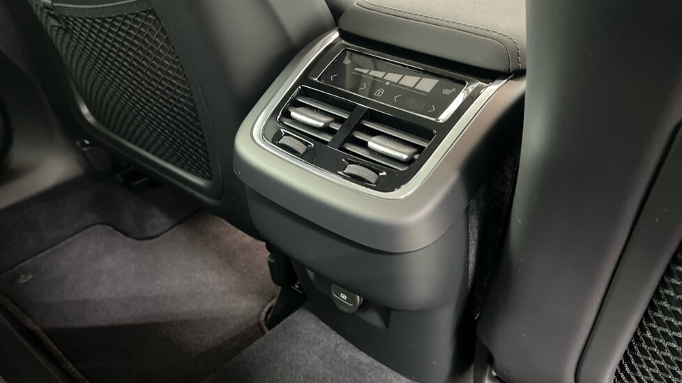 Used Volvo XC60 2025 for sale - 77740069: Photo 38