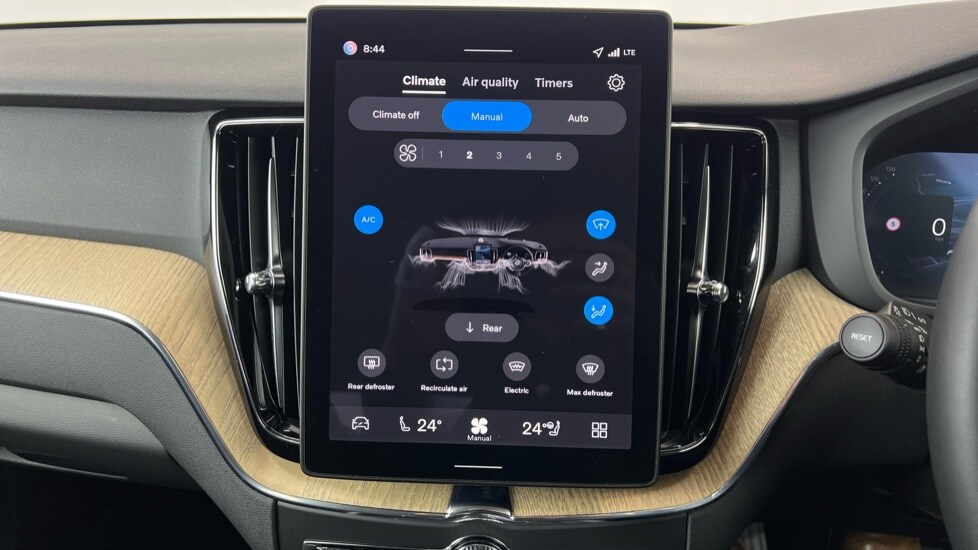 Used Volvo XC60 2025 for sale - 77740069: Photo 61