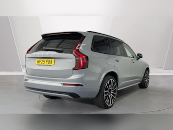 Used Volvo XC90 2025 for sale - 76015189: Photo