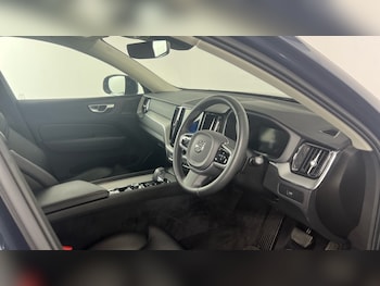 Used Volvo XC60 2023 for sale - 78617933: Photo